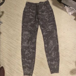 Lululemon black/grey camo joggers